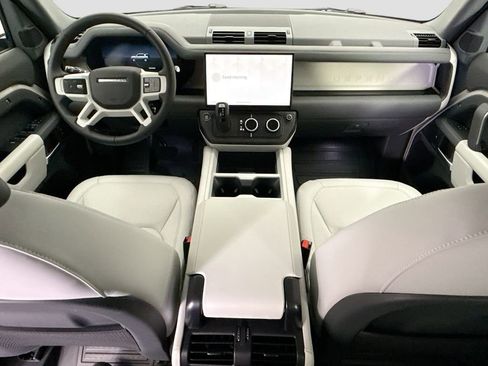 New 2026 Land Rover Defender 110 X-Dynamic SE image 14