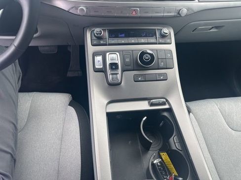 Used 2021 Hyundai Palisade SEL w/ Cargo Package image 16