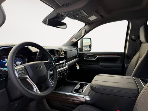 New 2026 Chevrolet Silverado 2500 LT w/ Trail Boss Package image 9