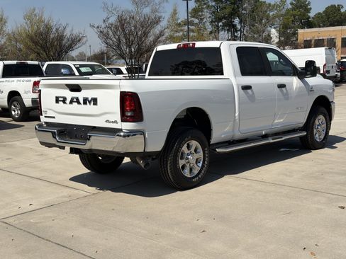 Used 2025 RAM 2500 Big Horn AWD/4WD image 8