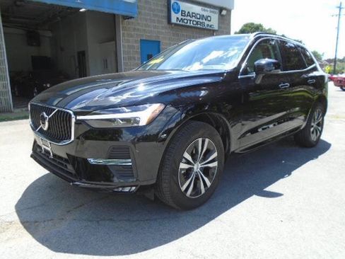 Used 2023 Volvo XC60 B5 Core AWD/4WD image 2