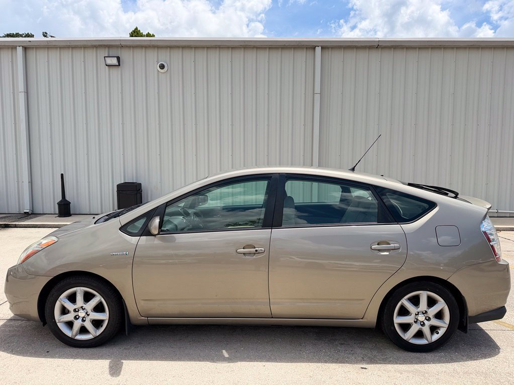 Used 2009 Toyota Prius FWD image 2
