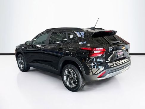 New 2026 Chevrolet Trax LT w/ Driver Confidence Package image 8