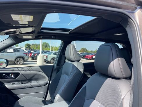 Used 2025 Subaru Forester Touring AWD/4WD image 21