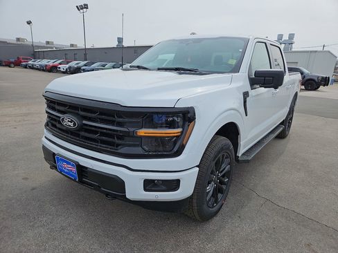 New 2026 Ford F150 XLT w/ Equipment Group 302A MID image 4