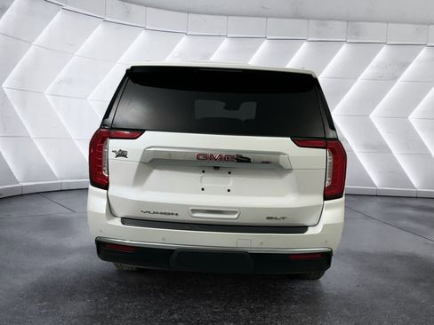Used 2023 GMC Yukon XL SLT w/ SLT Premium Package AWD/4WD image 5