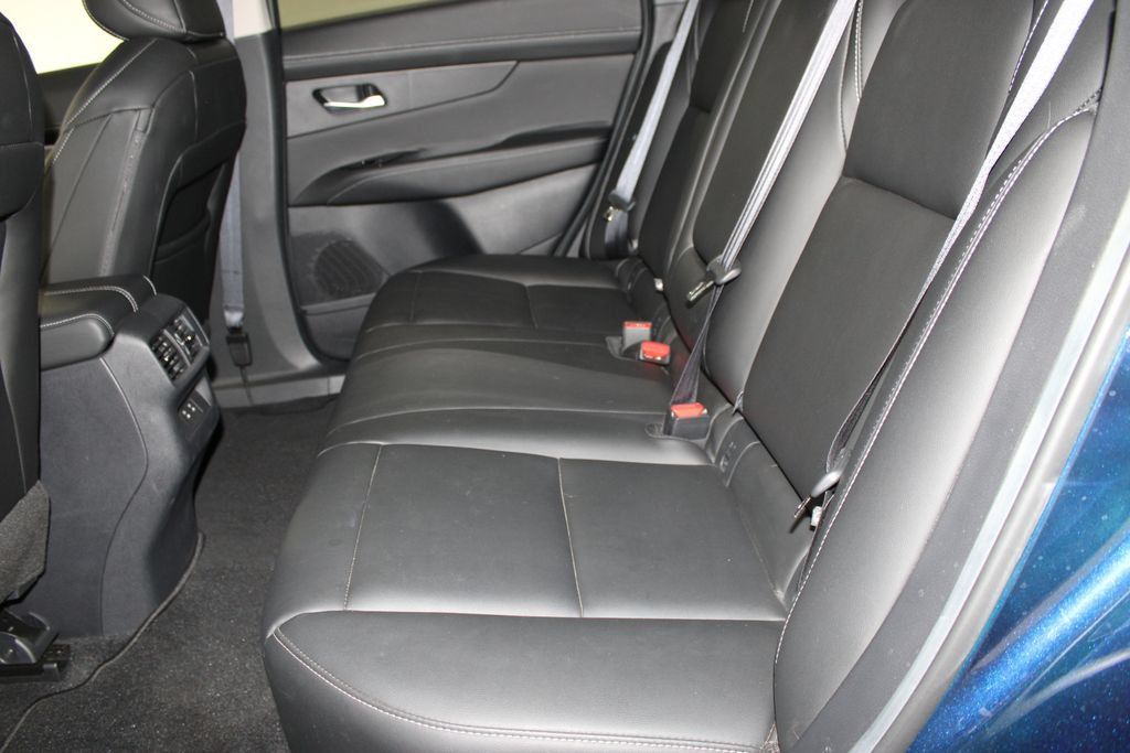 Used 2025 Nissan Murano SL w/ Cargo Package AWD/4WD image 23