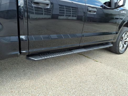 Used 2019 Ford F150 XL w/ Equipment Group 101A Mid AWD/4WD image 7