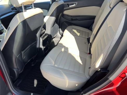 Used 2024 Ford Edge SEL w/ Convenience Package image 13