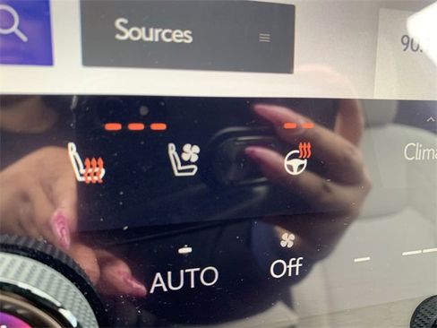 Used 2024 Lexus RX 350h image 28