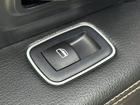 Used 2024 RAM 2500 Laramie w/ Snow Chief Group AWD/4WD image 31