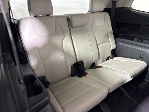 Used 2021 Kia Telluride EX w/ EX Premium Package AWD/4WD image 18