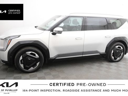 Certified 2024 Kia EV9 Land w/ Towing Package AWD/4WD image 9