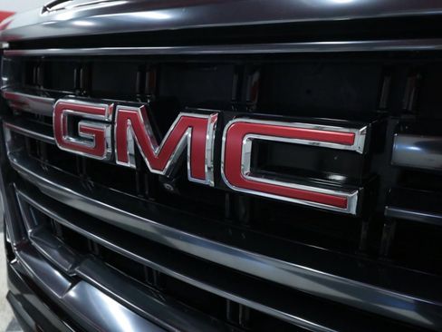 Used 2023 GMC Yukon XL AT4 w/ AT4 Premium Plus Package image 40