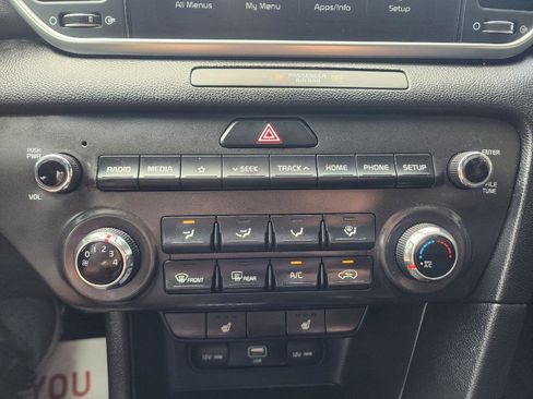 Used 2020 Kia Sportage S w/ S Sunroof Package image 17