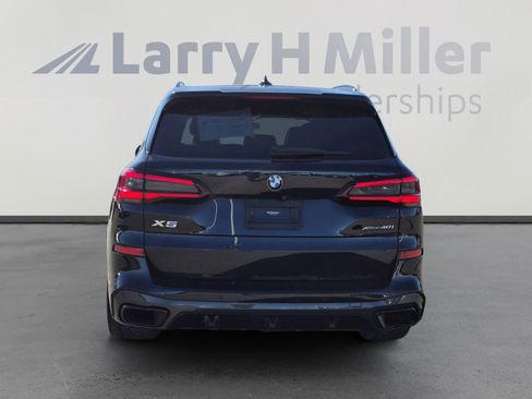 Used 2021 BMW X5 xDrive40i w/ M Sport Package image 4