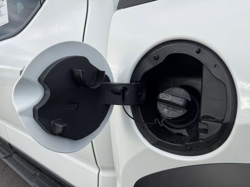 New 2025 Toyota Tacoma TRD Off-Road image 19