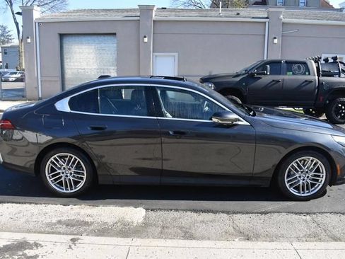 Used 2025 BMW 530i RWD image 4