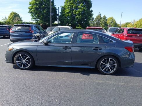 Used 2024 Honda Civic Touring image 16