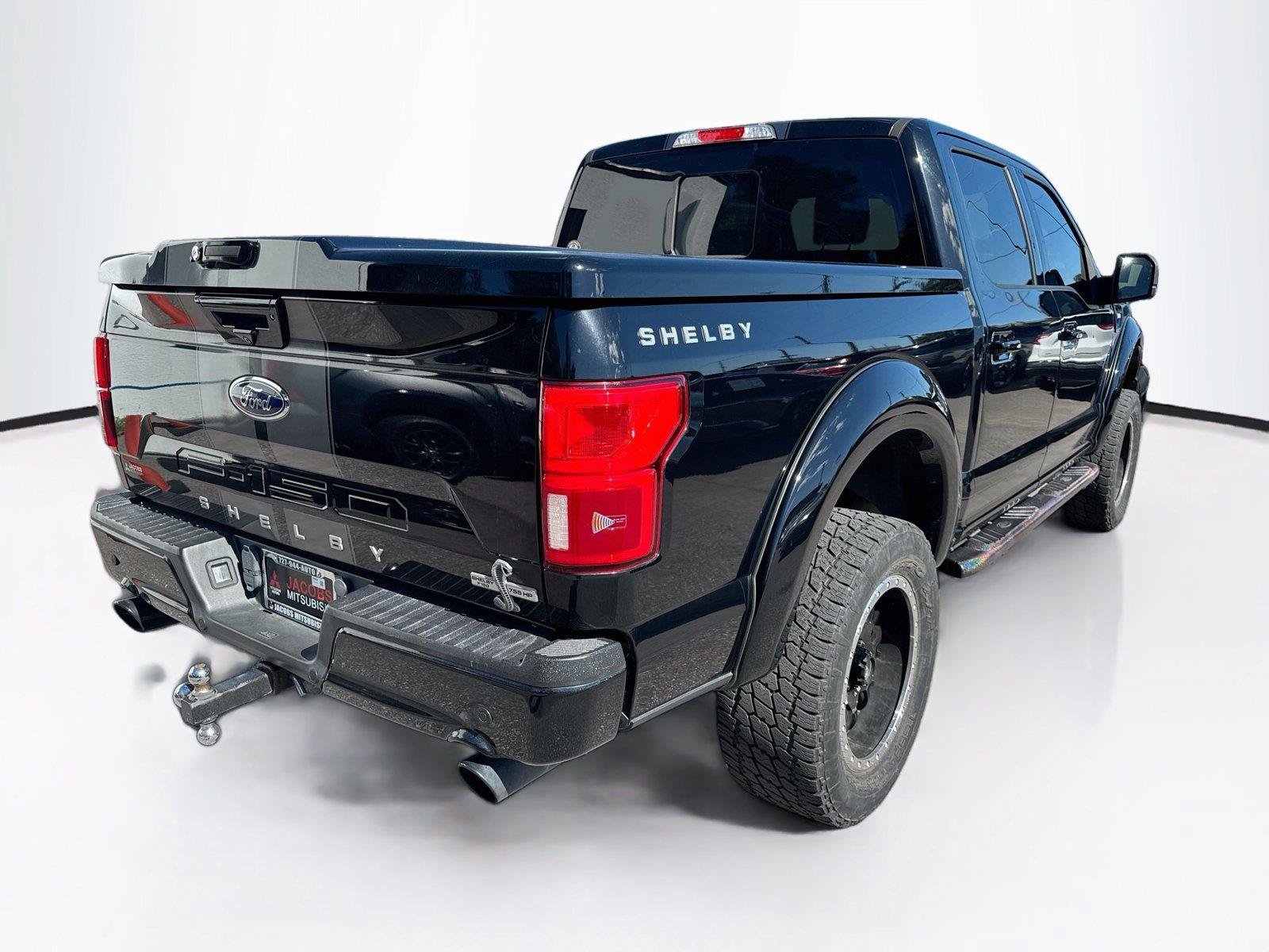 Used 2018 Ford F150 Lariat w/ Equipment Group 502A Luxury AWD/4WD image 5