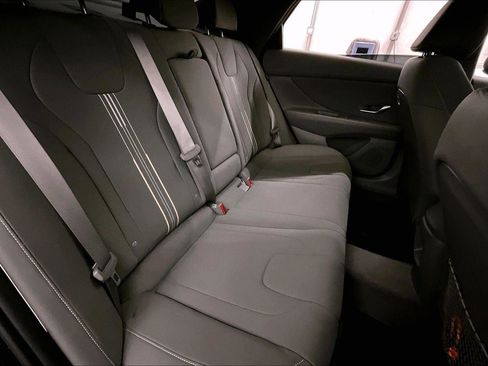 Used 2024 Hyundai Elantra SEL w/ Convenience Package image 26