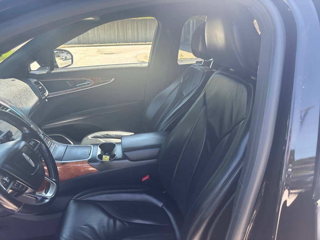 Used 2019 Lincoln Nautilus Select AWD/4WD image 37