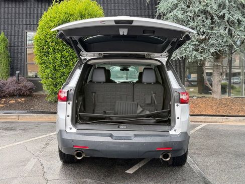Used 2019 Chevrolet Traverse LT AWD/4WD image 17