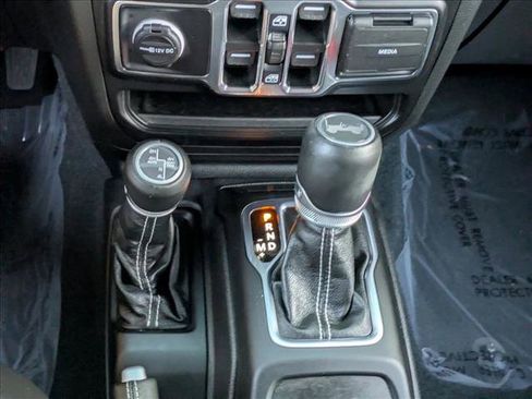 Certified 2022 Jeep Wrangler Unlimited Sahara w/ Safety Group image 12