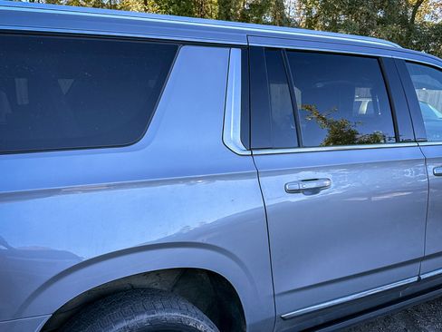 Used 2023 GMC Yukon XL Denali Ultimate image 14