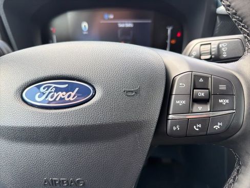 New 2025 Ford Maverick XLT w/ XLT Luxury Package AWD/4WD image 18