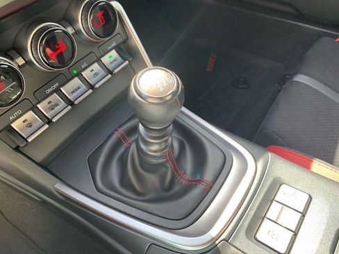 Certified 2025 Subaru BRZ Limited image 24