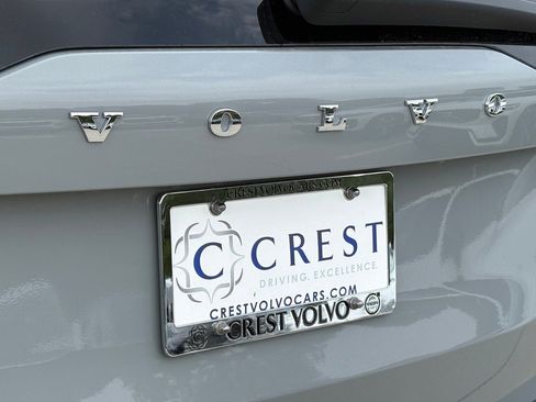 New 2025 Volvo XC90 T8 Core image 7