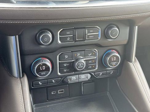 Certified 2022 Chevrolet Tahoe LT w/ LT Signature Plus Package AWD/4WD image 33