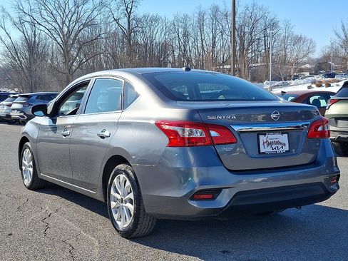 Used 2018 Nissan Sentra SV image 6