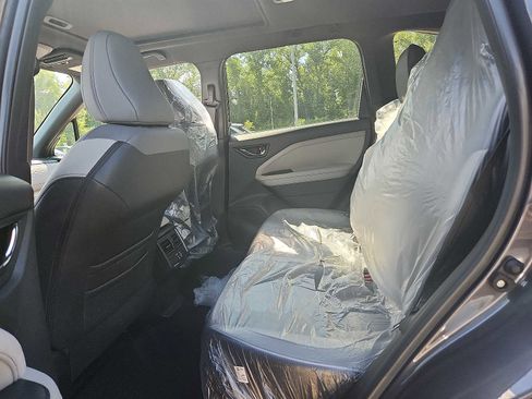 New 2025 Subaru Forester Limited image 5