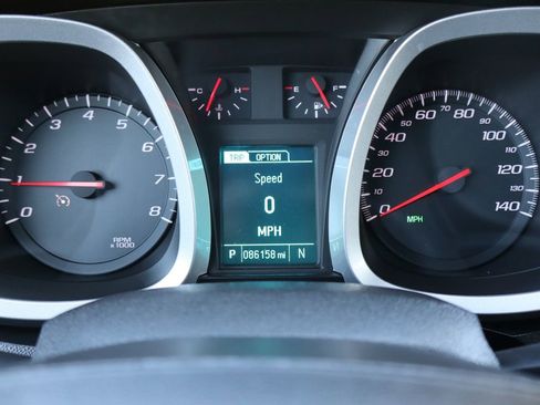 Used 2017 Chevrolet Equinox LT w/ Convenience Package image 32