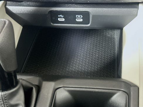 Used 2023 Honda Accord LX image 24