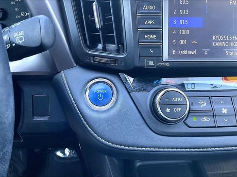 Used 2018 Toyota RAV4 Limited w/ Advanced Technology Package AWD/4WD image 34