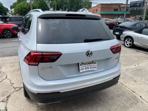 Used 2018 Volkswagen Tiguan SE AWD/4WD image 12