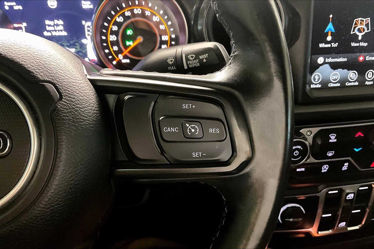 Used 2022 Jeep Gladiator Sport AWD/4WD image 23