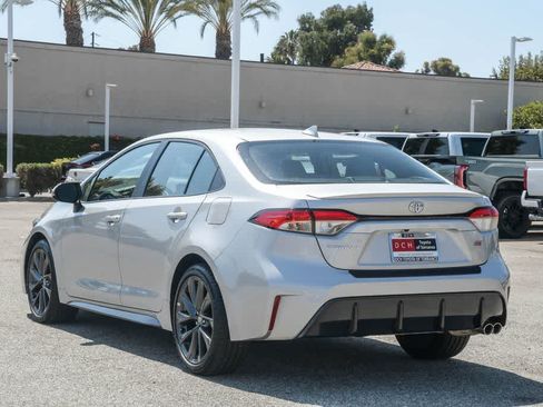 Used 2024 Toyota Corolla SE FWD image 6
