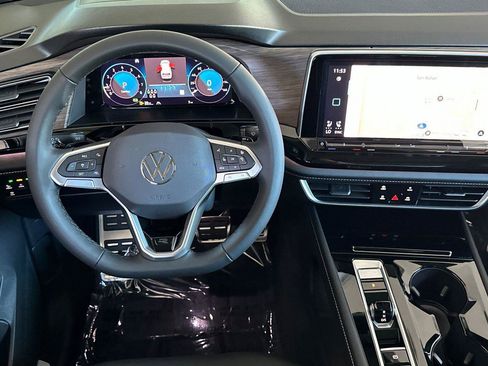 New 2026 Volkswagen Atlas SEL Premium R-Line image 13