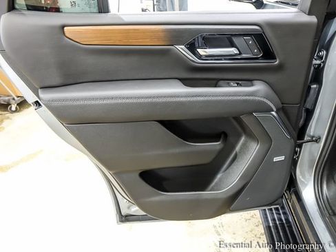 Certified 2025 GMC Yukon Denali w/ Sun & Power Step Package AWD/4WD image 23