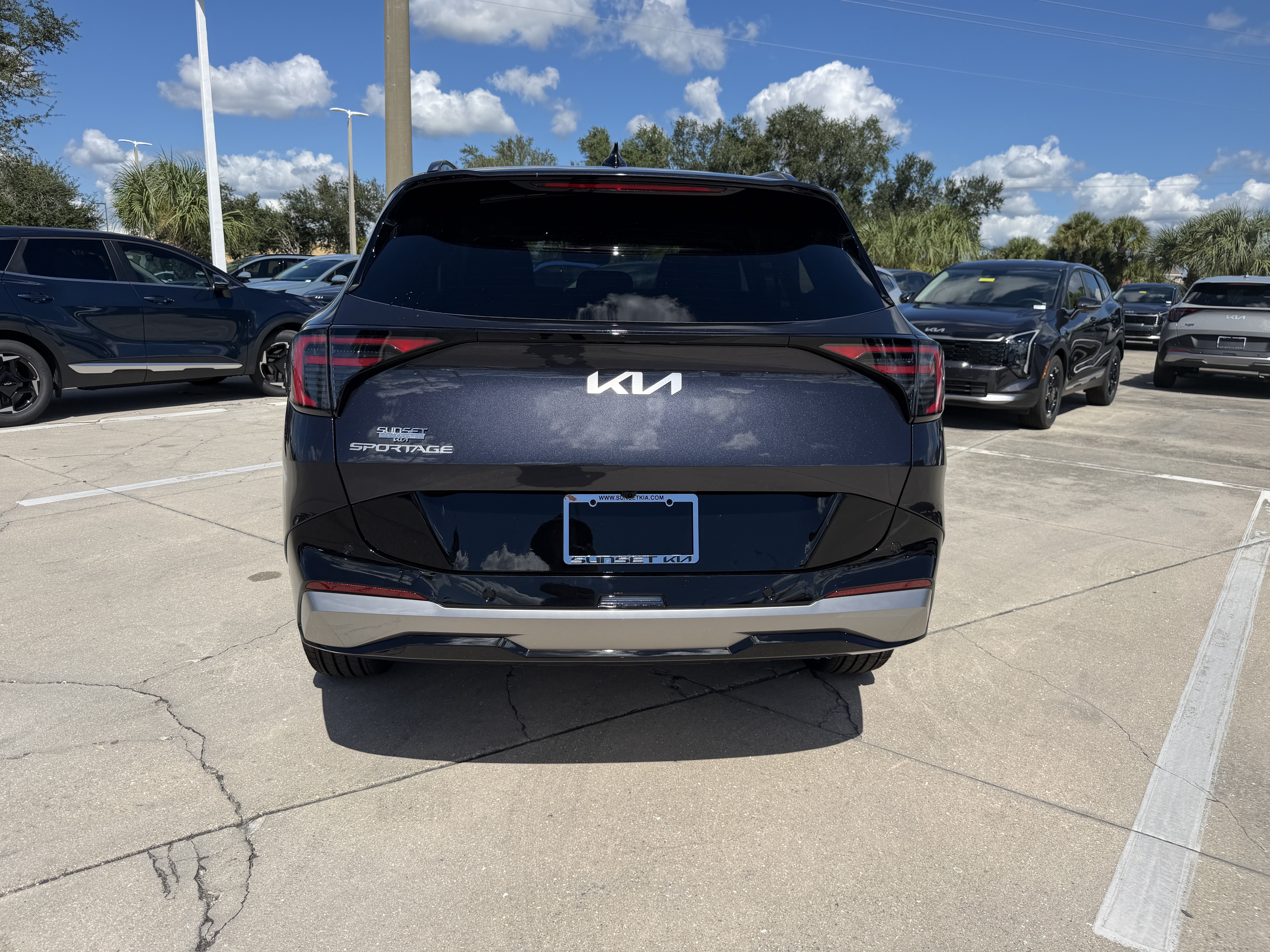 New 2027 Kia Sportage SX FWD image 5