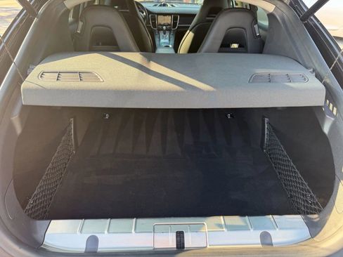 Used 2014 Porsche Panamera 4 w/ Premium Package image 31