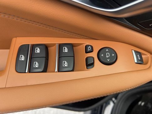 Used 2023 BMW X5 xDrive40i w/ M Sport Package image 48