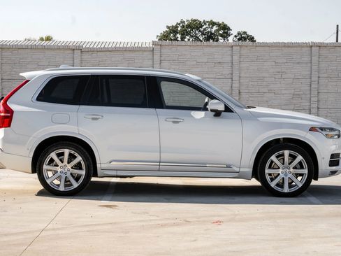 Used 2018 Volvo XC90 T6 Inscription w/ Convenience Package AWD/4WD image 9