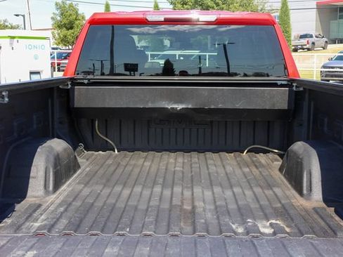 Used 2023 GMC Sierra 1500 Elevation w/ X31 Off-Road Package AWD/4WD image 12