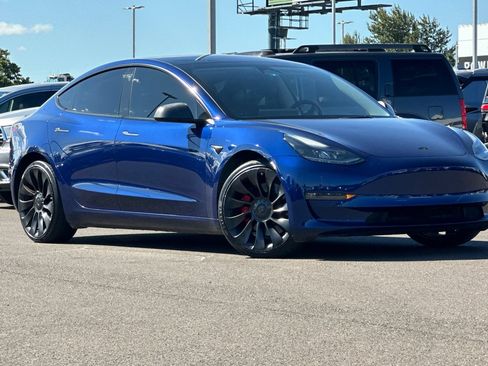 Used 2023 Tesla Model 3 Performance AWD/4WD image 2