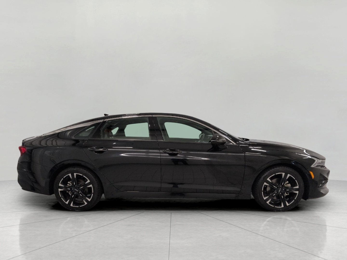 Used 2024 Kia K5 GT-Line AWD/4WD image 12